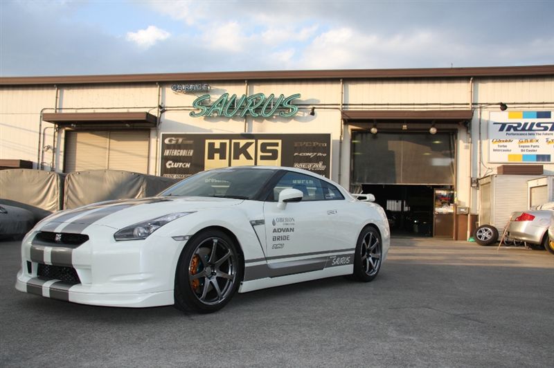 GTR R35 tuned by Garage Saurus makes 845HP but the owner expect no less 